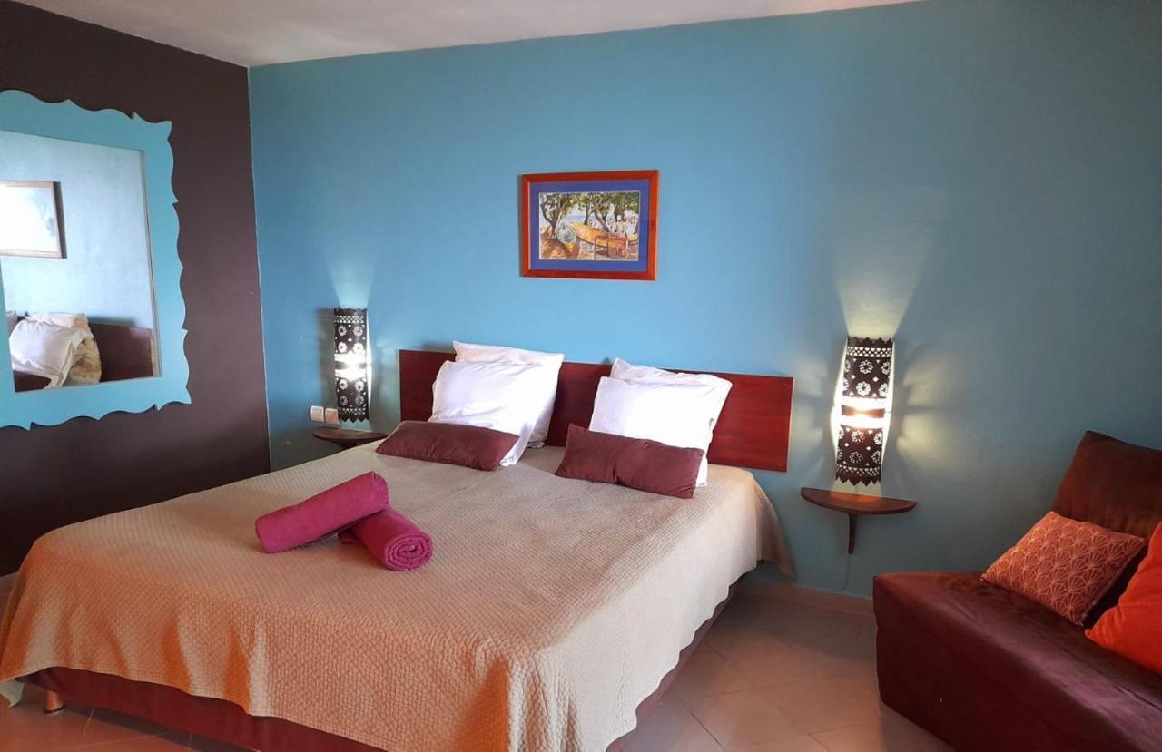 Ilet Bleu Studio Cosy Rdc Vue Mer Et Jardin - Acces Direct Plage Le Gosier  Luaran gambar