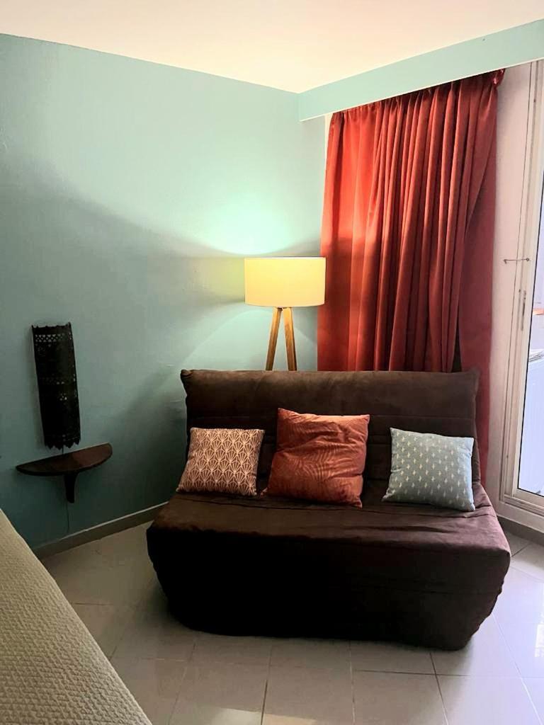 Ilet Bleu Studio Cosy Rdc Vue Mer Et Jardin - Acces Direct Plage Le Gosier  Luaran gambar