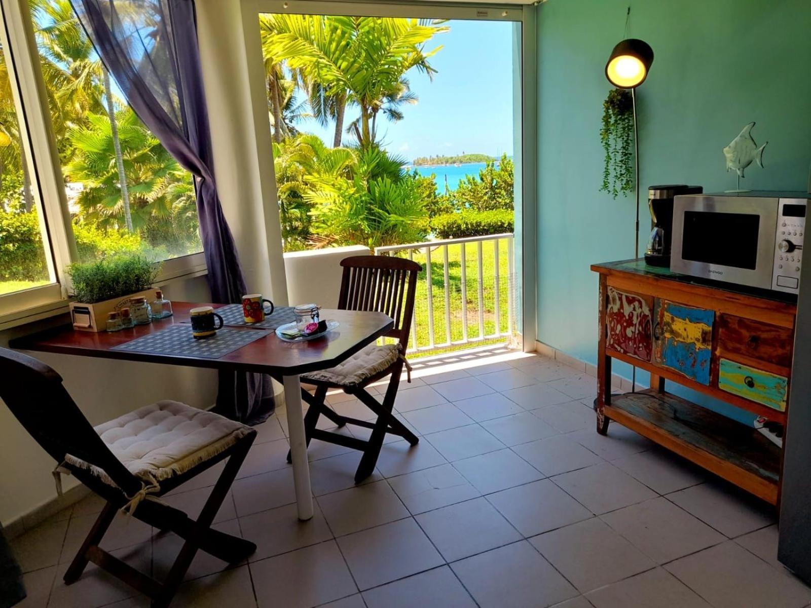 Ilet Bleu Studio Cosy Rdc Vue Mer Et Jardin - Acces Direct Plage Le Gosier  Luaran gambar