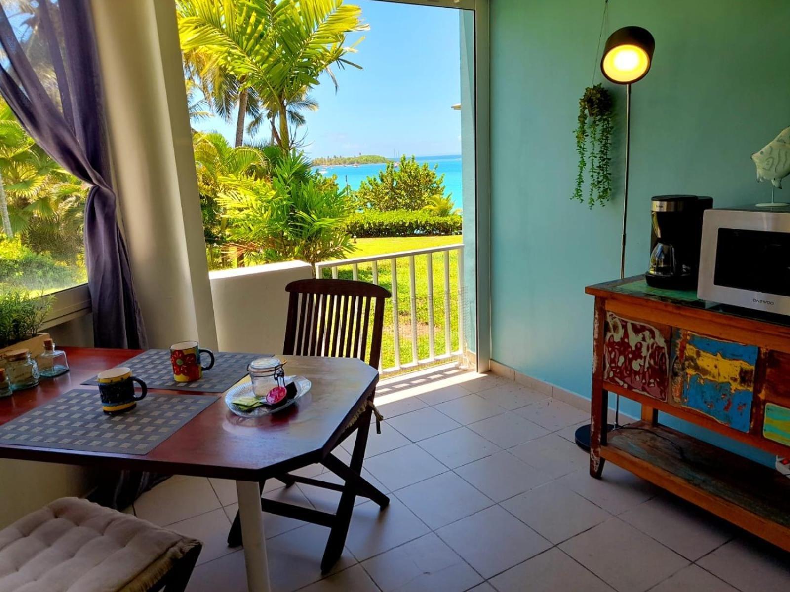 Ilet Bleu Studio Cosy Rdc Vue Mer Et Jardin - Acces Direct Plage Le Gosier  Luaran gambar